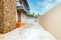 Lovely Casita, Quality Lodging by the Beach.