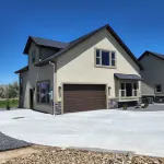 Charming 825 square foot Studio Loft apartment in Kimberly with WiFi, AC Hotels near Hansen Bridge