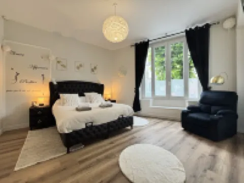 Apartment 1. Attractive apartment (t2 of 60m2) on air-conditioned ground floor with terrace.