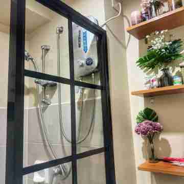 New Cozy 1-bedroom condo in Cagayan de Oro Amazing view of the Poolw/Workstation Rooms