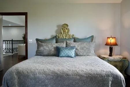 Clean and cozy farmhouse Отели в г. Кастер