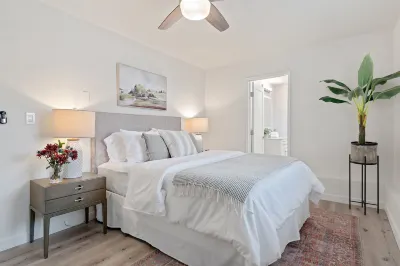 Outdoor Patio and Grill - Charming Coastal Retreat Hotels in West Beach