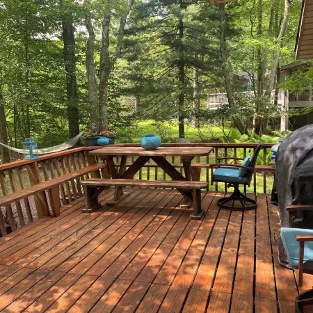Cozy, Stylish 3-Bedroom Mid-Century Chalet in Pocono Pines' Lake Naomi