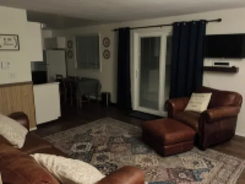 Midway to just about anything you want to see or do!