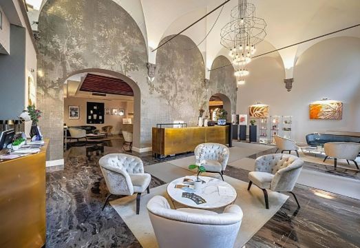 팔라초 알피에리 라운지