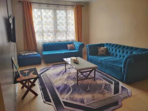 Charming 3-bedroom apartment in gated community. 15 min drive to J.K.I.Airport