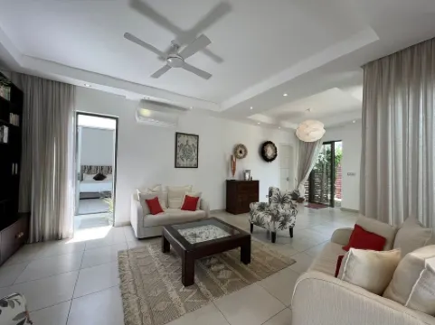 A 5 Minutes du Centre de Grand Baie, Villa 4 Chambres Avec Piscine