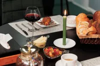 Luxury Villa Corner Garden WiFi, AC, Pool, 4 bedrooms in Bostanlik, Uzbekistan Hotel a 