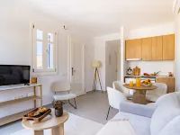 Sanders Paros Gardens - Smart 1-Bdr Apt w Patio - 4성급