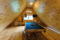 Mountain Peak Retreat - Pool - Hot Tub 와워싱 호텔