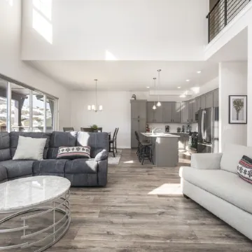 Newly constructed 4 bedroom in Deer Springs.