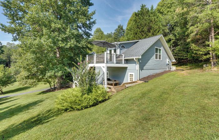 Young Harris Vacation Rental w/ Mountain Views!