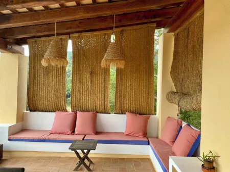 Costa brava - House with swimming pool Отели рядом с достопримечательностью «El Monestir»