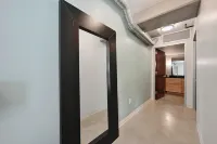 Entire Condo in the Heart of Downtown Austin 1Bd/1ba Chef's Kitchen