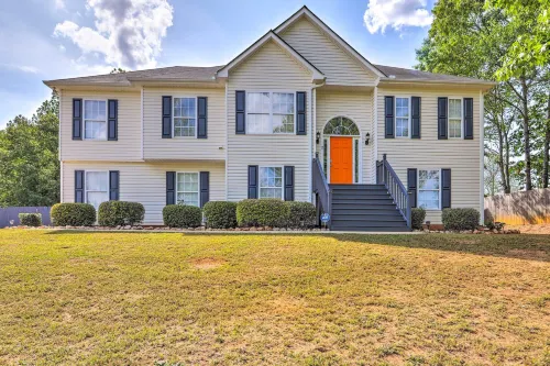 Charming Covington Home w/ Fire Pit + Game Room! - parking
