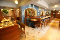 Hotel Landmark Aura فنادق في ثين