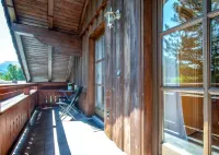 Centrally but quietly located apartment Sisipark with 2 balconies Hotels in Bad Ischl