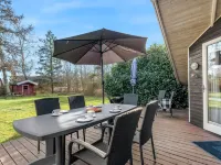 "Emili" - 300m from the sea