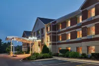 Fairfield Inn & Suites Detroit Farmington Hills Hotels in West Bloomfield Township