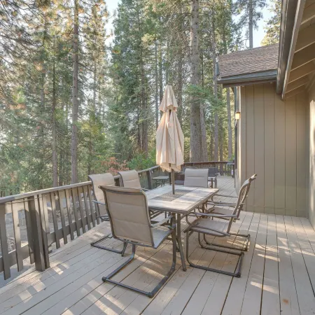 Arnold Cabin Near Calaveras Big Trees State Park!