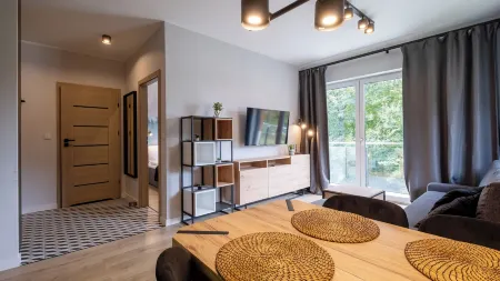 River Park, Sun & Snow