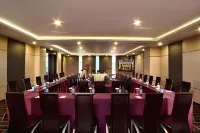 Orchardz Hotel Ayani