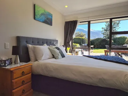 Te Mahuru Retreat