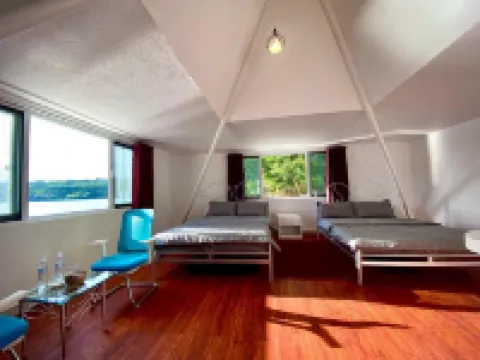 Ho Gia Trang Hotels in Liên Hà