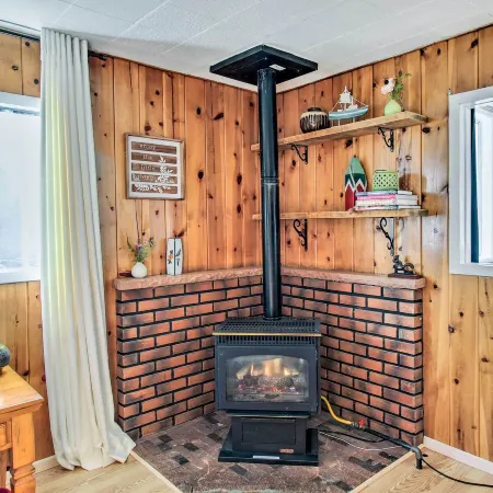 Near Fool Hollow Lake and Trails Family Cabin