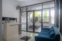 RedDoorz Syariah Near Unimus Semarang Hotel a Tembalang
