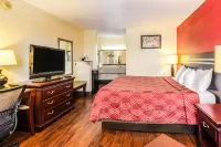 Econo Lodge Christiansburg-Blacksburg I-81 - parking