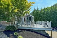 Walk to Beach! Hyannis Family Haven w/ Deck - Bãi biển
