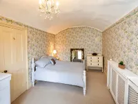 Historic House by River Nene & Beach Access