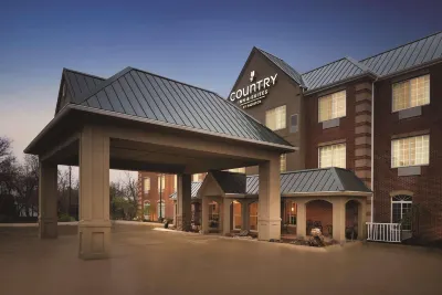 Country Inn & Suites by Radisson, Valparaiso, IN Hotels near Four Fathers Brewing LLC