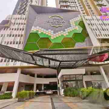 Legoland 3 mins drive@ Heart warming Families friendly Suit with Pool View 1-8px Hotel Exterior