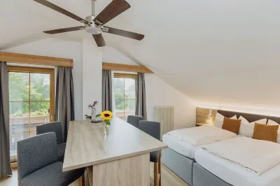 Hotel Landgasthof Schöntag Hotels near Lake Starnberg