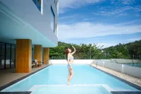 Kokotel Rayong Beachfront - piscina