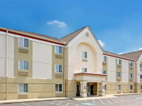 MainStay Suites Cincinnati Blue Ash Hotels in Blue Ash