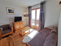 Inviting apartment near village center