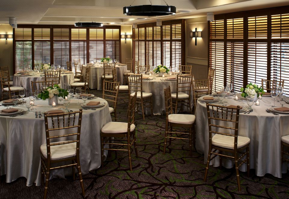 Vintage Portland, a Kimpton Hotel Over view