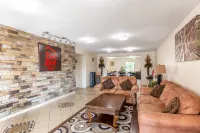 哈茲維爾紅屋頂飯店