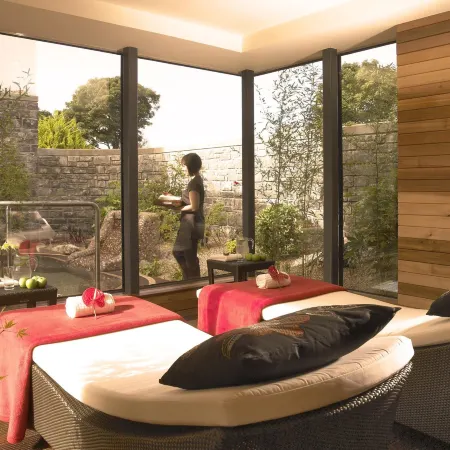 Westport Plaza Hotel, Spa & Leisure