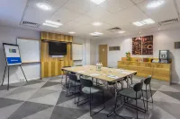 Holiday Inn Express LONDON - WATFORD JUNCTION by IHG - Business