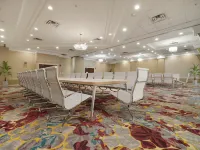 Holiday Inn CONFERENCE CTR EDMONTON SOUTH by IHG - Business
