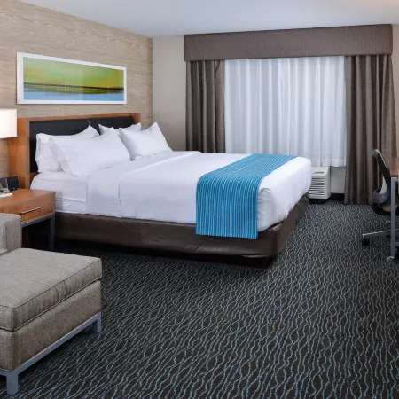 Holiday Inn & Suites EDMONTON ARPT - CONFERENCE CTR by IHG