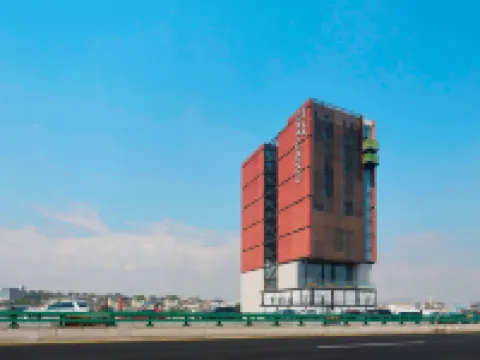 Courtyard by Marriott Mexico City Toreo فنادق في ناوكالبان