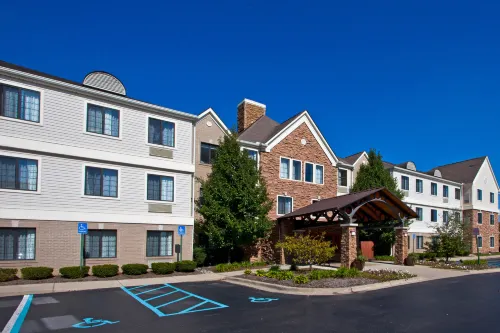 Staybridge Suites DETROIT-UTICA by IHG - Pools