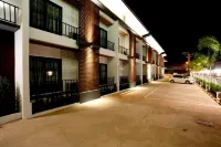 Siam grand Hotel Nakhonphanom - parking