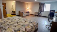 Motel 6 Kewanee, IL