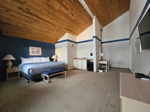 108 Golf Resort Hotels in Lac La Hache